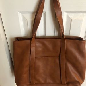 Brown large shoulder bag in excellent condition